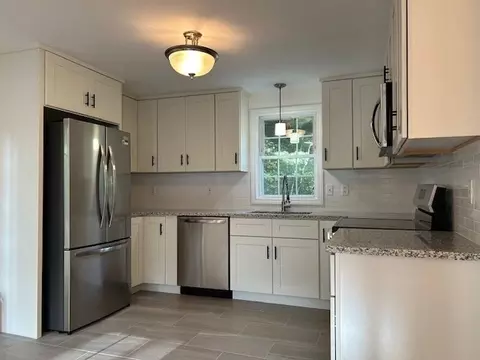Kitchen - 40 Hunter Ave, Ashburnham, MA 01430 photo 1 of 2