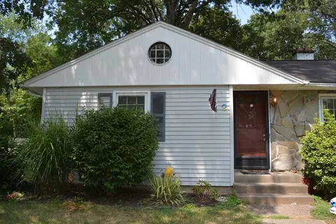 Exterior - 52 Exeter St, West Springfield, MA 01089 photo 2 of 11