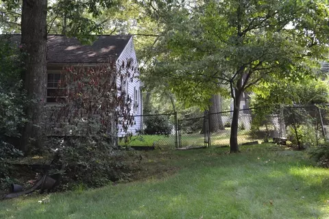 Exterior - 52 Exeter St, West Springfield, MA 01089 photo 7 of 11