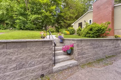 Exterior - 22 Nottingham Rd, Worcester, MA 01609 photo 2 of 5
