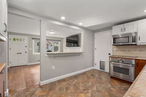 Entry Way - 19 Wellesley Rd, Natick, MA 01760 photo 1 of 2