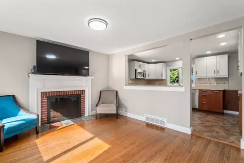 Living - 19 Wellesley Rd, Natick, MA 01760 photo 1 of 2