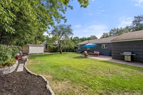 Exterior - 19 Wellesley Rd, Natick, MA 01760 photo 5 of 6