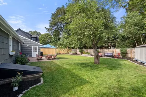 Exterior - 19 Wellesley Rd, Natick, MA 01760 photo 4 of 6