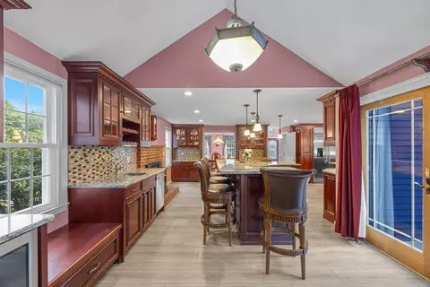 19 King Philip Path, Mendon, MA 01756 photo 11