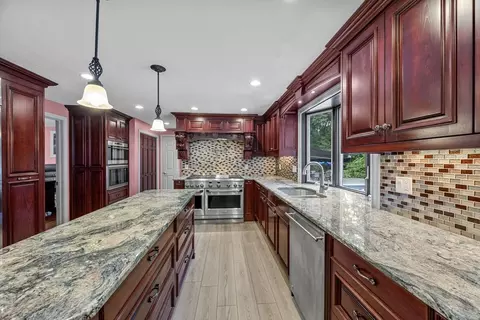 19 King Philip Path, Mendon, MA 01756 photo 7