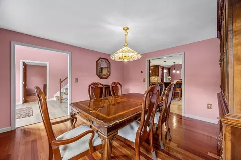 19 King Philip Path, Mendon, MA 01756 photo 5