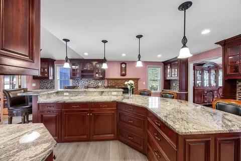 19 King Philip Path, Mendon, MA 01756 photo 10