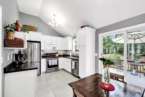 Kitchen - 40 Beldan Ln, Centerville, MA 02632 photo 1 of 4