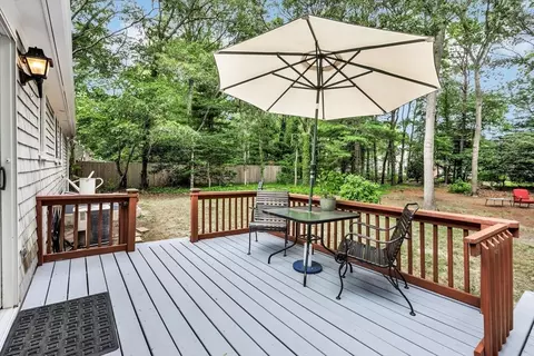 Exterior - 40 Beldan Ln, Centerville, MA 02632 photo 2 of 14