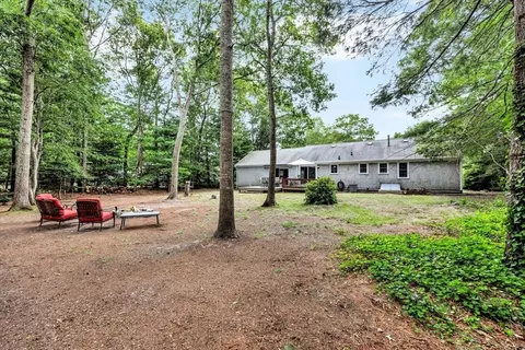 Exterior - 40 Beldan Ln, Centerville, MA 02632 photo 8 of 14