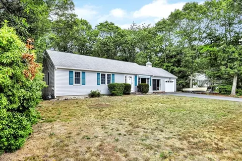 Exterior - 40 Beldan Ln, Centerville, MA 02632 photo 13 of 14