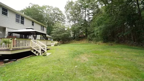 Exterior - 488 Maple St, Franklin, MA 02038 photo 9 of 11