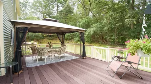 Exterior - 488 Maple St, Franklin, MA 02038 photo 5 of 11