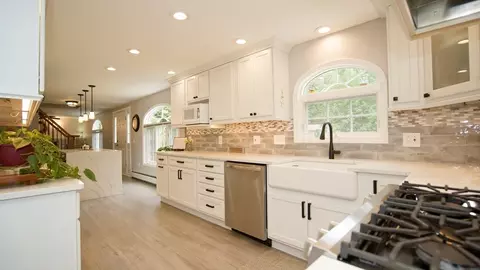 Kitchen - 488 Maple St, Franklin, MA 02038 photo 2 of 4