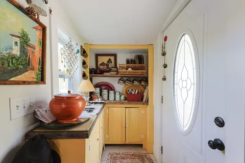 11 Overlook Ave, Gloucester, MA 01930 photo 4