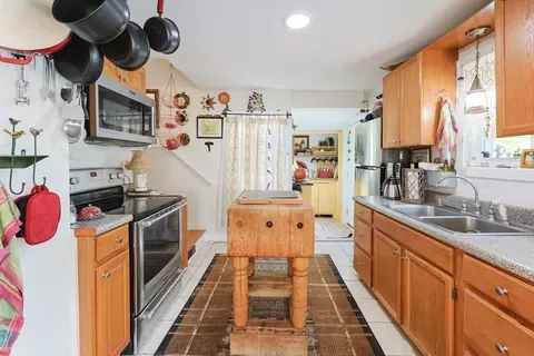 11 Overlook Ave, Gloucester, MA 01930 photo 5