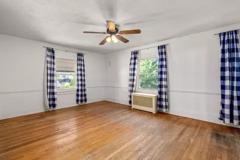 41 Nevada St, Springfield, MA 01107 photo 16
