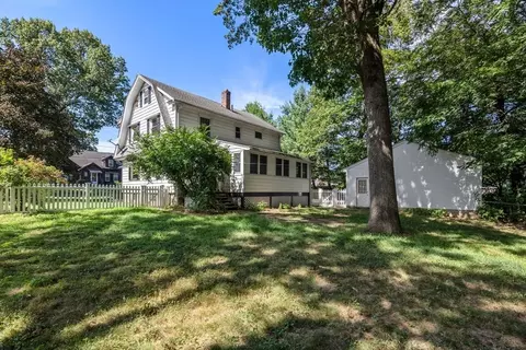 41 Nevada St, Springfield, MA 01107 photo 3