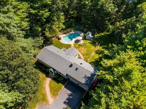 326 Nashua Rd, Groton, MA 01450