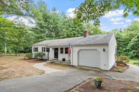 6 Ingalls Rd, Tyngsborough, MA 01879