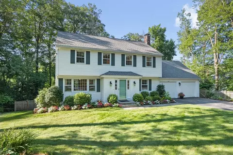 3 Foothill Rd, Framingham, MA 01702