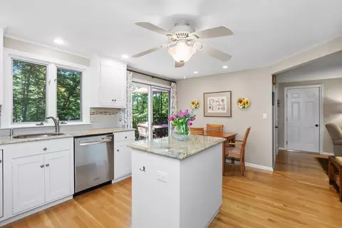 3 Foothill Rd, Framingham, MA 01702 photo 9
