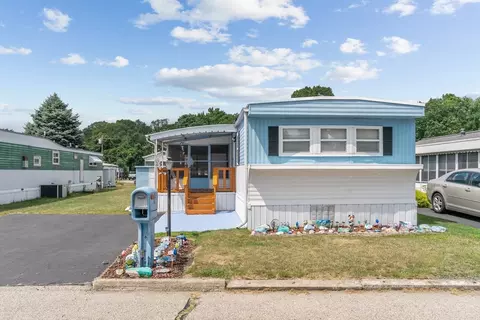 31 Terry Dr, Attleboro, MA 02703
