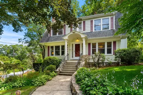 36 Independence Ave, Lexington, MA 02421