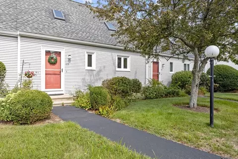 52 Liberty St #G-3, Plymouth, MA 02360