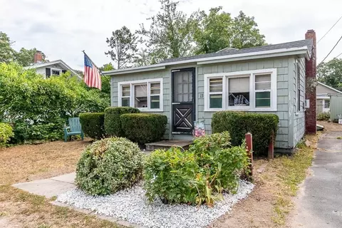 13 Judson St, Wareham, MA 02571