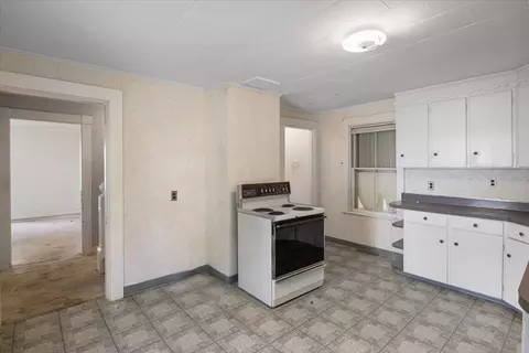 50 Clark St, Dedham, MA 02026 photo 4