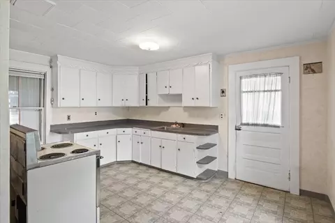 50 Clark St, Dedham, MA 02026 photo 3