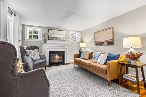 Living - 49 Springvale Rd, Reading, MA 01867 photo 1 of 11