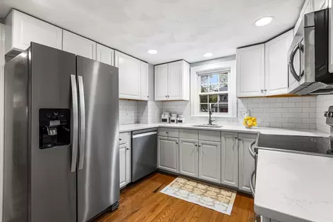 Kitchen - 49 Springvale Rd, Reading, MA 01867 photo 2 of 3