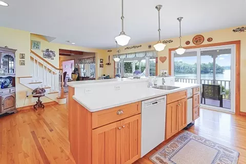 31 Bay View Rd, Webster, MA 01570 photo 11