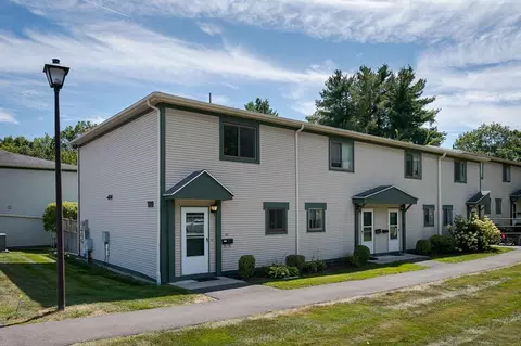 170 E Hadley Rd #49, Amherst, MA 01002