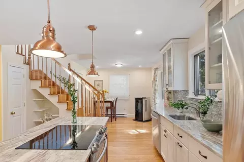 156 Hesperus Ave #4, Gloucester, MA 01930 photo 5
