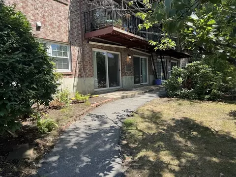 75 Edgelawn #2, North Andover, MA 01845