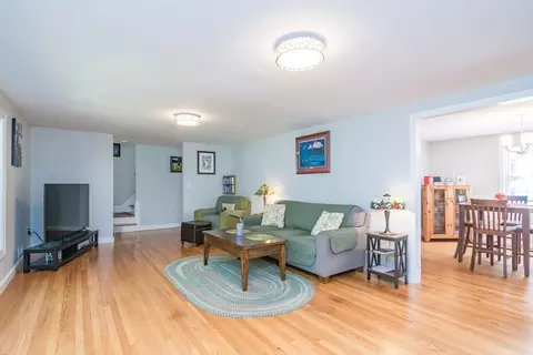 567 Maple Rd, Longmeadow, MA 01106 photo 8