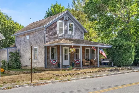 25 Union Ave, Onset, MA 02558