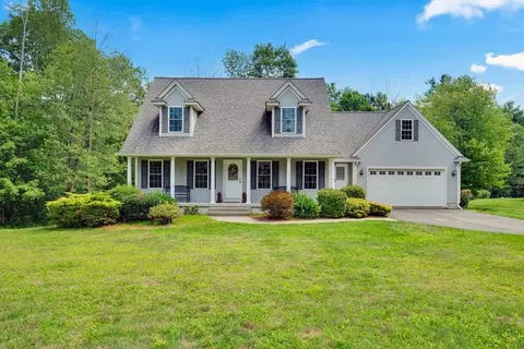 12 Malboeuf Rd, Ware, MA 01082