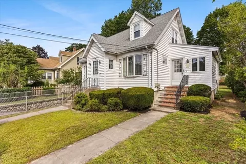 55 Dixon Ave, Dedham, MA 02026 photo 4