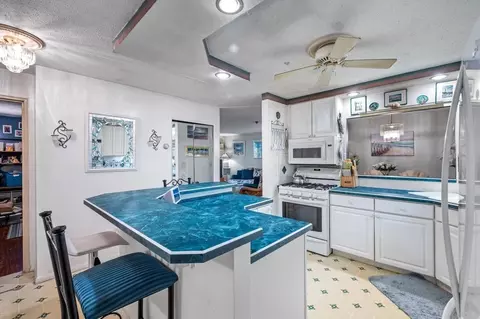 147 Sylvan St #18B, Danvers, MA 01923 photo 6