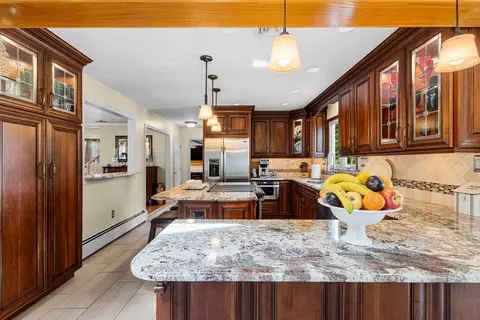 39 Pershing Ave, Acushnet, MA 02743 photo 16