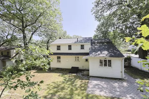 88 Fox Meadow Ln, Dedham, MA 02026 photo 2