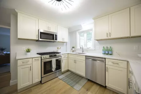 88 Fox Meadow Ln, Dedham, MA 02026 photo 8
