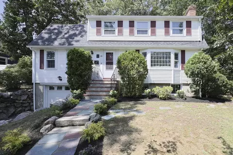 88 Fox Meadow Ln, Dedham, MA 02026
