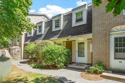 16 Cannongate Rd #21, Tyngsborough, MA 01879