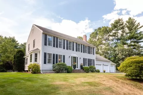 56 Jacob Dr, Mansfield, MA 02048